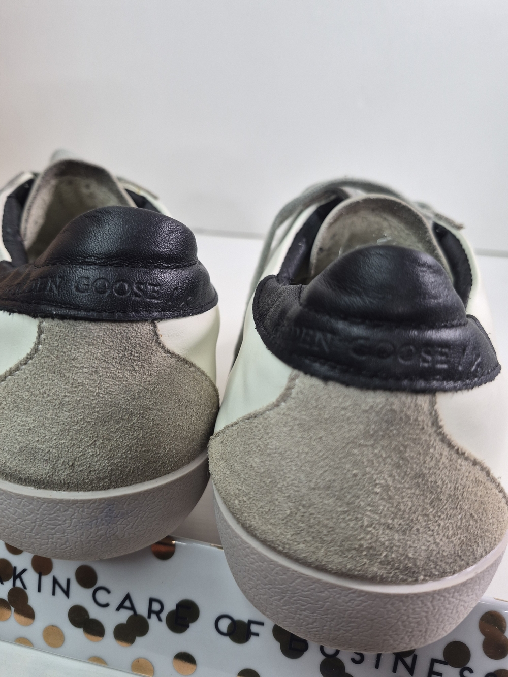 Golden Goose White Low-Top Sneakers with Gray Laces - Picture 5 of 8